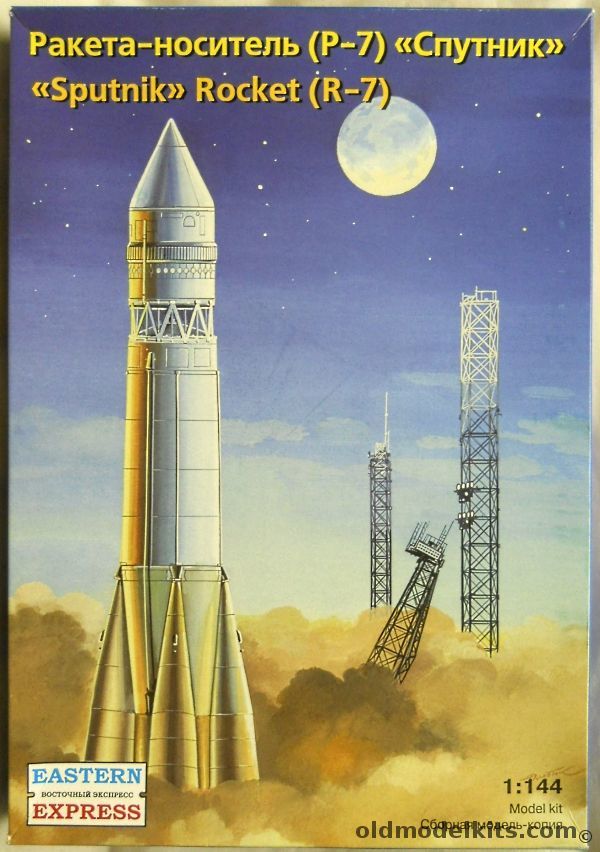 Eastern Express 1/144 R-7 Sputnik Rocket ICBM, 14450 plastic model kit